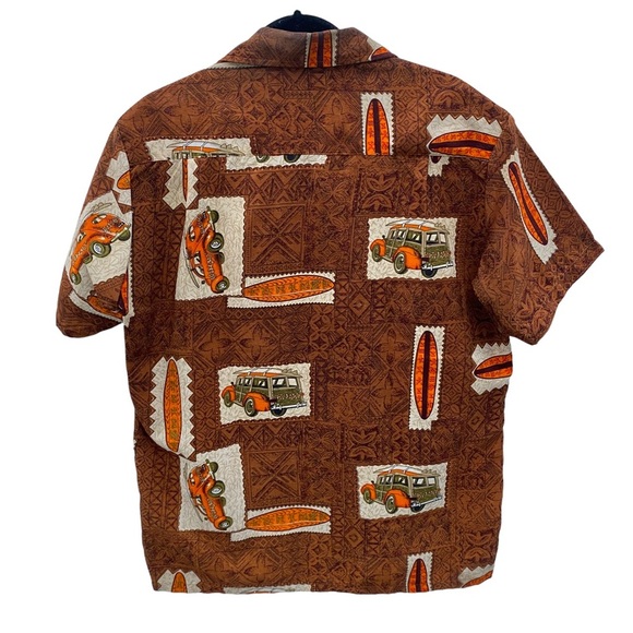 Roundy Bay VW Car Pattern Hawaiian Surfs Up Short Sleeve Button Down Shirt - Picture 2 of 7
